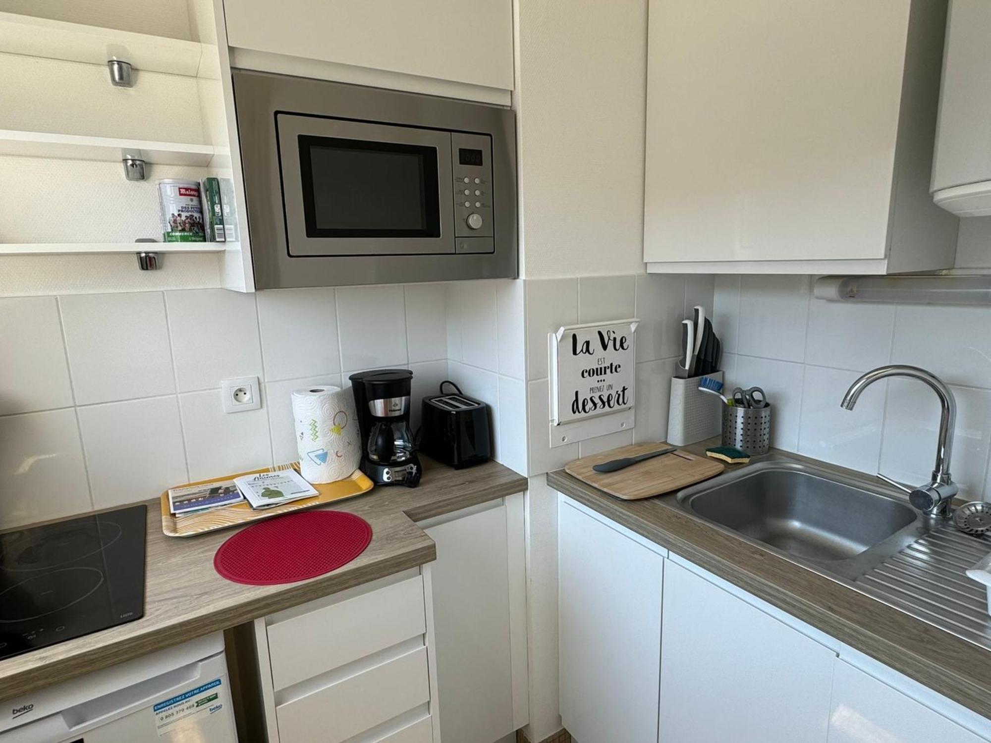 Studio Central A Cabourg Avec Balcon, Wifi Gratuit & Parking - Fr-1-487-372 מראה חיצוני תמונה
